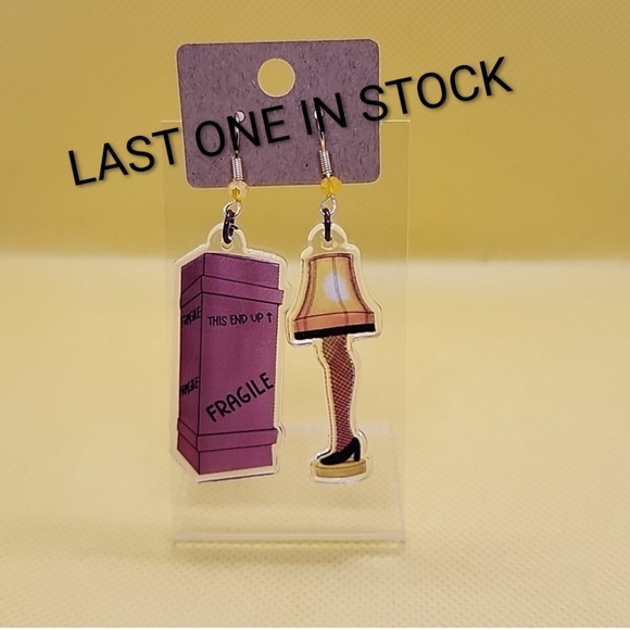 Jewelry - Christmas Story Earrings (Leg Lamp)